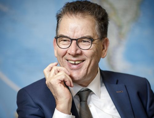 BMZ: Minister Müller gegen pauschale Reisewarnung